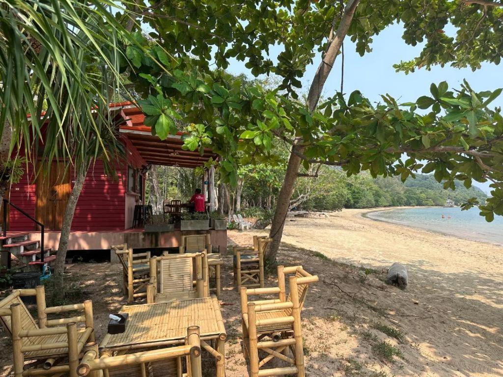 Piman Pu Villa Koh Jum Luaran gambar